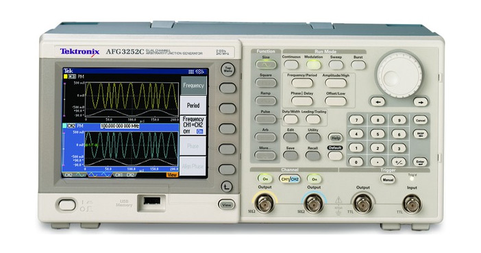 Генератор AFG3011C